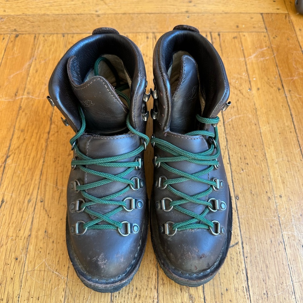 Danner Mountain Light II Dark Brown Leather Boots with Green Laces